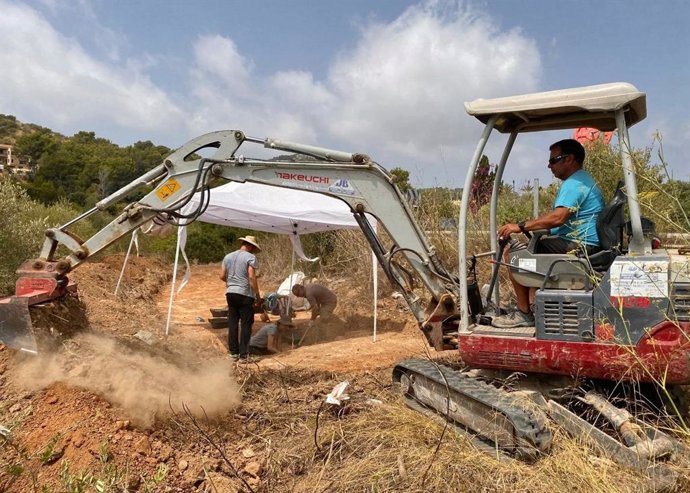 Archivo - Trabajos en la fosa de Comellar Fondo de Son Servera