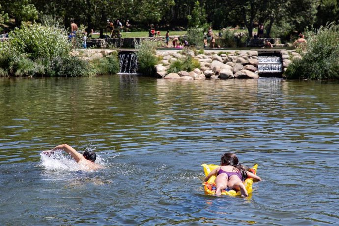 Archivo - Zona recreativa de las Presillas de Rascafría, a 16 de julio de 2026, en Rascafría, Madrid, (España). Estas populares piscinas naturales, ubicadas en el Valle de El Paular, en pleno centro de la Sierra de Guadarrama, registran una gran afluencia