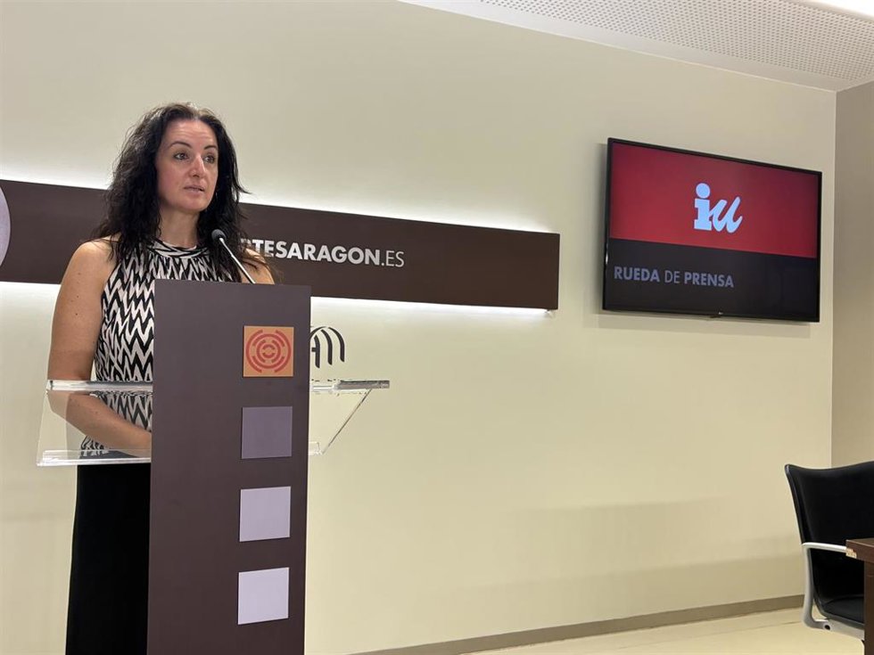 La diputada de IU Aragón, Marta Abengochea.