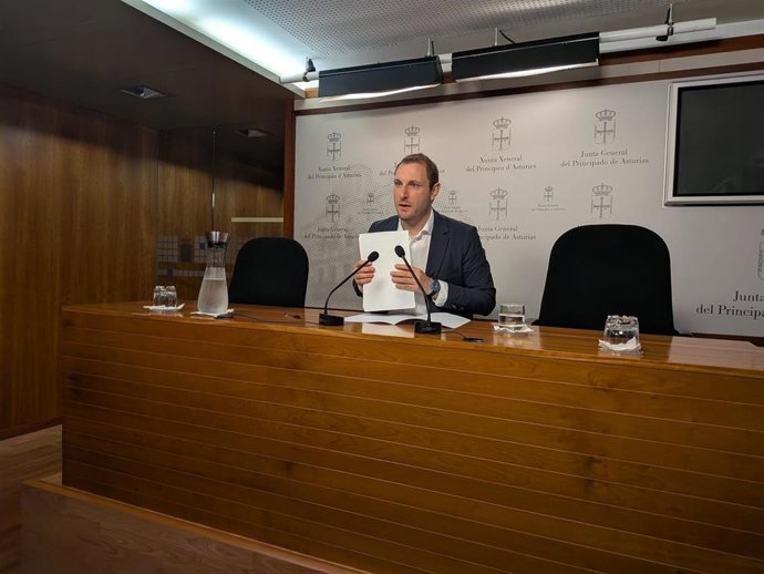 Adrián Pumares