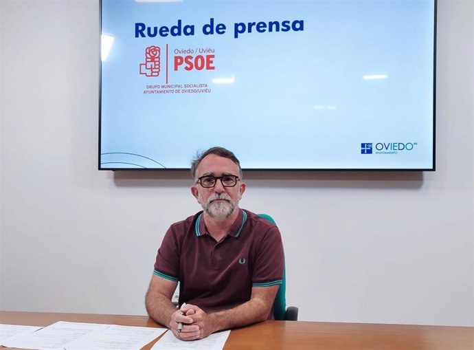 El concejal del PSOE de Oviedo Juan Álvarez Areces.