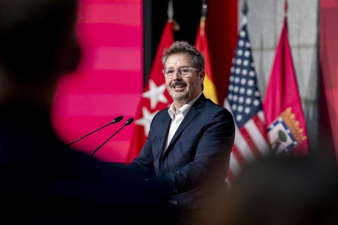 Archivo - El Consejero de Cultura, Turismo y Deporte, Mariano de Paco Serrano, interviene durante una recepción a los representantes de la liga estadounidense de fútbol americano (NFL), a 14 de noviembre de 2025, en Madrid (España).