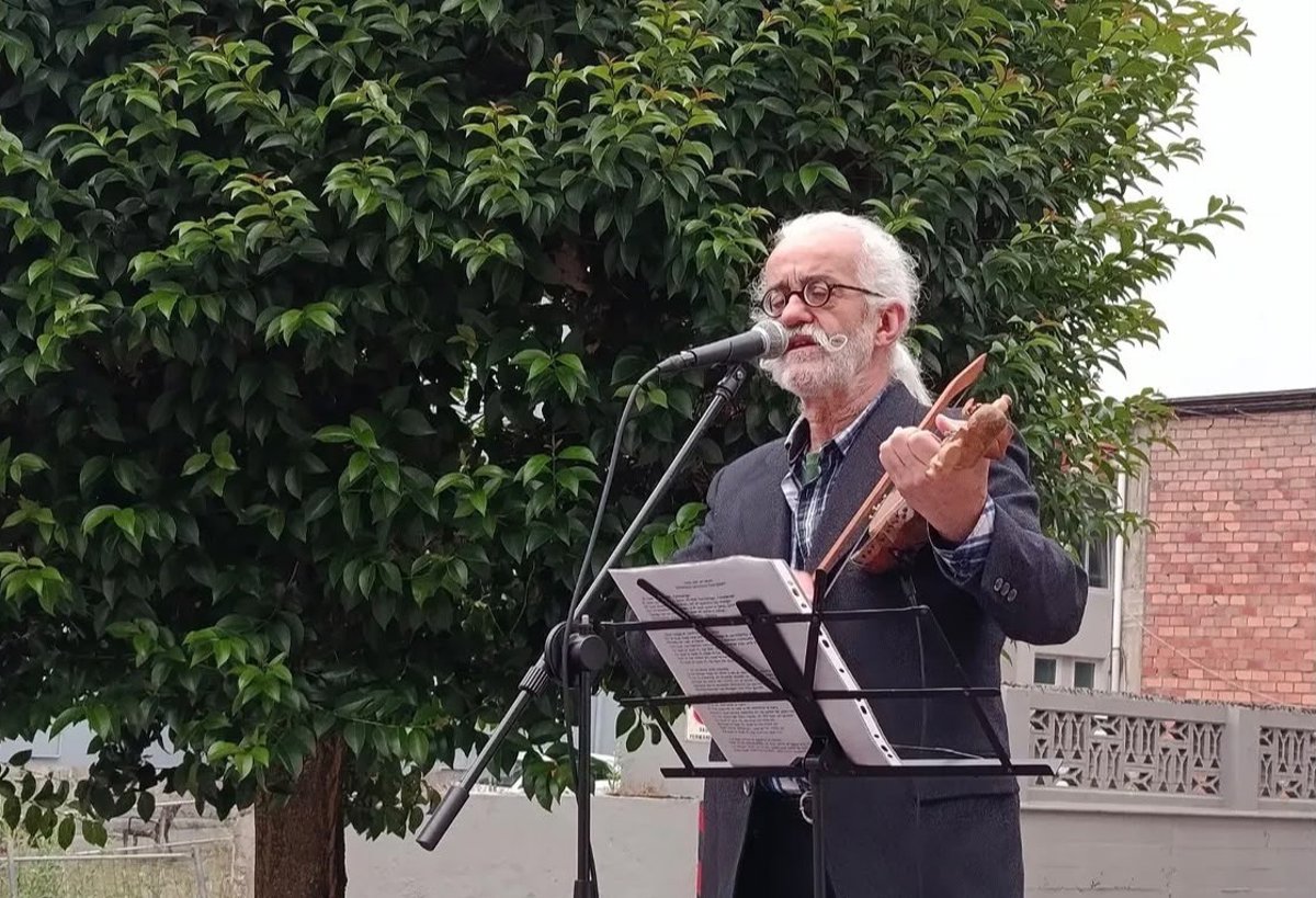 UNATE homenajea a la música tradicional por el inicio de la matriculación en Torrelavega