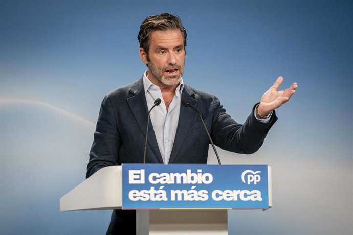 El portavoz nacional del Partido Popular, Borja Sémper, durante una rueda de prensa en la sede del Partido Popular, a 31 de agosto de 2026, en Madrid (España). 