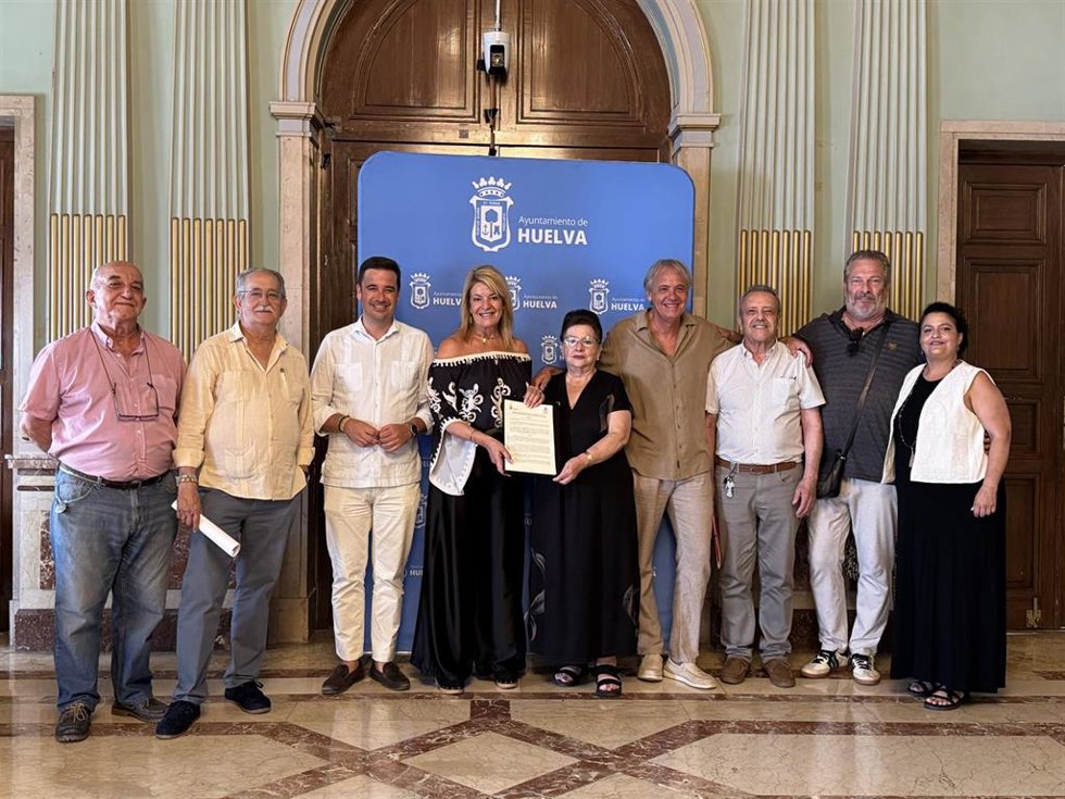 Firma del acuerdo con la Federación Onubense de Peñas Flamencas.