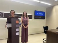 Casas (PP) responde a Pastor (PSOE) que el decreto de extraescolares es "una norma pionera en España"