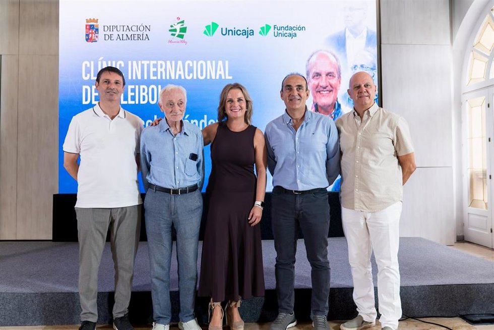 Presentación del Clínic Internacional de Voleibol de Almería.
