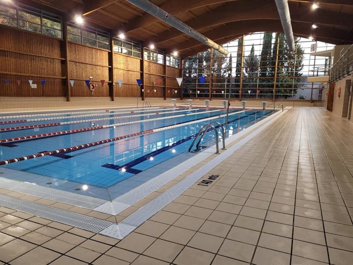 Archivo - Piscina de Barbastro.