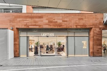 Lefties aterriza en Reino Unido