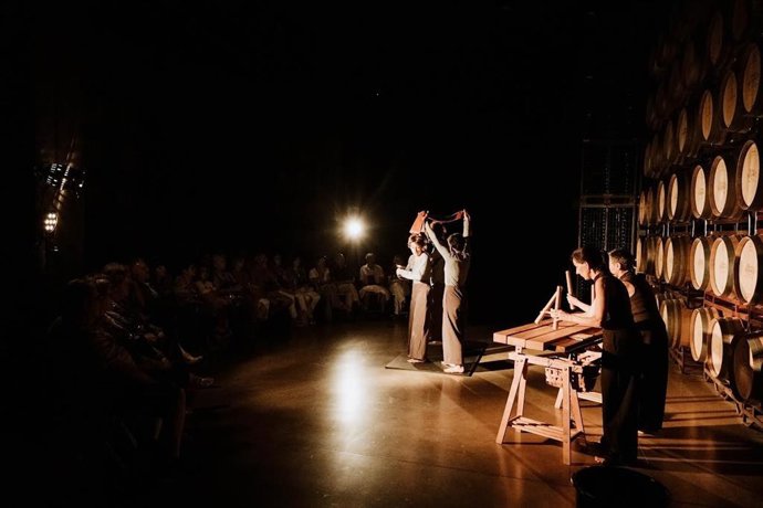 El certamen de microteatro 'Badarán que hablar' culmina su 11ª edición con un 'Cabajo de Ceniza' como ganadora