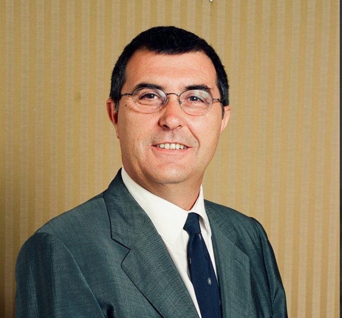 Archivo - El exconseller de Turismo Celestí Alomar, en su etapa como diputado.