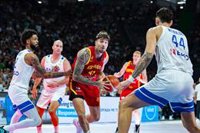España vuelve a caer y complica su camino al Mundial