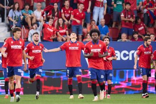 Ante Budimir of CA Osasuna celebrates after scoring the team's first goal during the LaLiga EA Sports match between CA Osasuna and Getafe CF at El Sadar on August 31, 2026, in Pamplona, Spain.