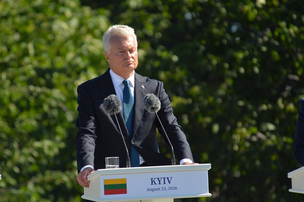 Archivo - El presidente de Lituania, Gitanas Nauseda, en una ceremonia en Kiev, Ucrania, por el día de la Bandera