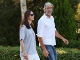 Foto: Eugenia Silva y Alfonso de Borbón, derroche de complicidad en la 'vuelta al cole' de sus hijos