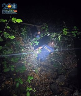 Agentes de la Policía Nacional localizan a una joven desaparecida en Anaga