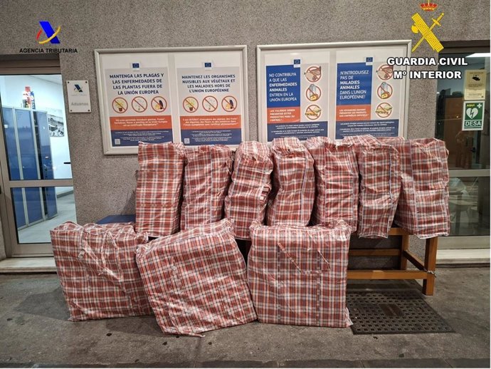 Tacabo de contrabando intervenido en el puerto de Algeciras.
