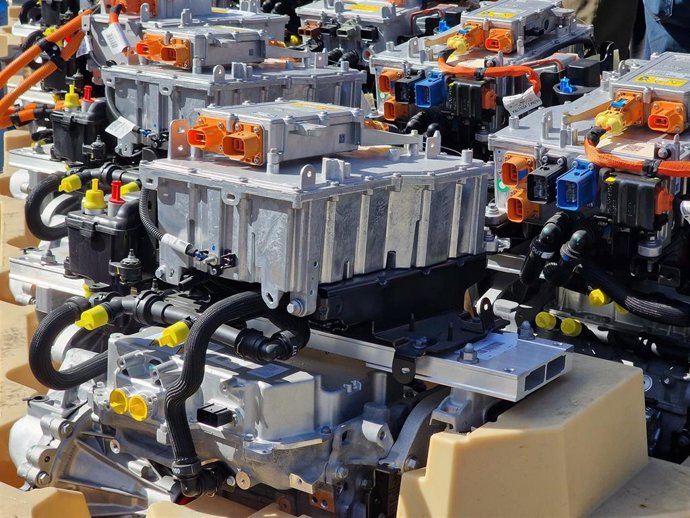 Archivo - Imagen de un motor eléctrico de Stellantis.