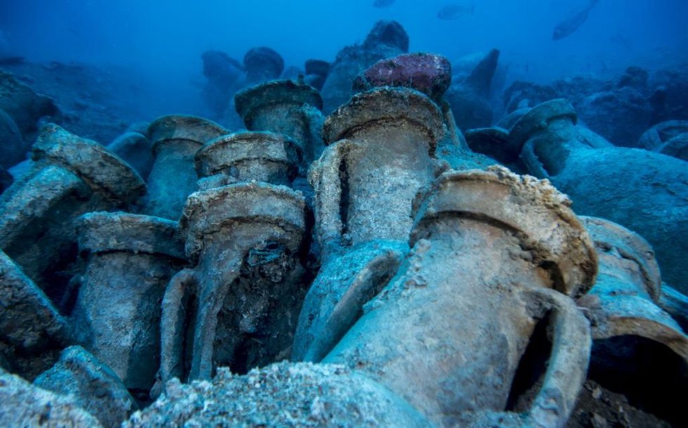 Descenso al yacimiento de las Formigues II.