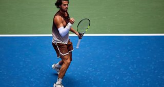 Tenis