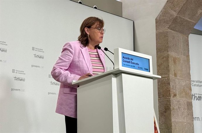 La portavoz del Govern y consellera de Territorio, Sílvia Paneque, en rueda de prensa tras la reunión del Consell Executiu.  