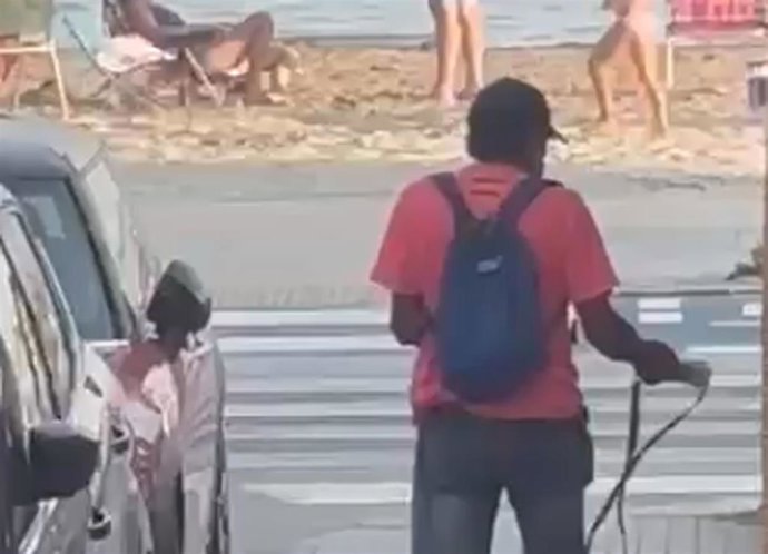 Detenido in fraganti por seis robos en coches aparcados junto a las playas de San Pedro del Pinatar