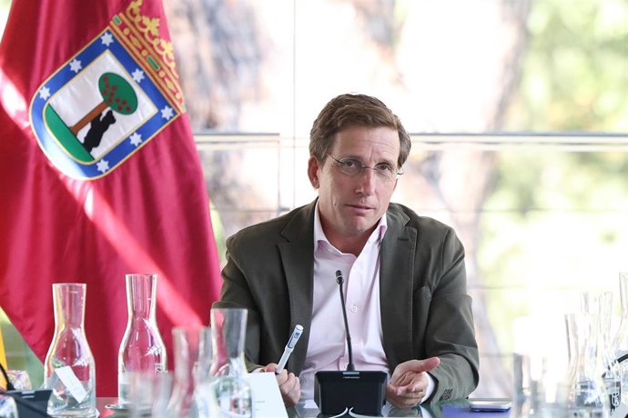 El alcalde de Madrid, José Luis Martínez-Almeida, preside la reunión del equipo de Gobierno municipal, con motivo del inicio del curso político, en el Pabellón de los Jardines de Cecilio Rodríguez, a 1 de septiembre de 2026, en Madrid (España).