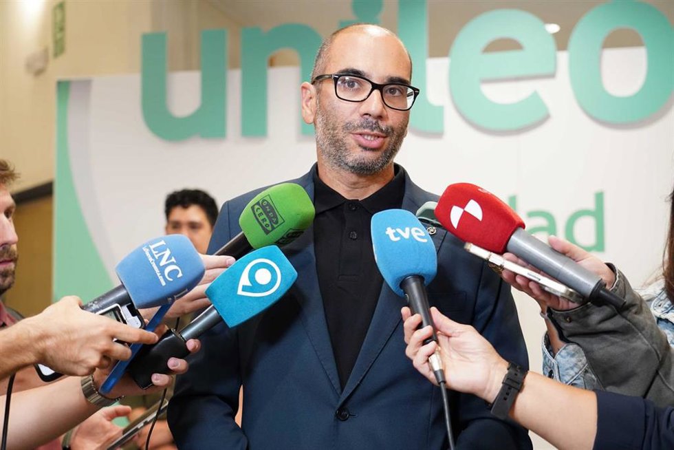 El director del área de Movilidad y Política Lingüística de la ULE, Raúl Marcos Alonso.