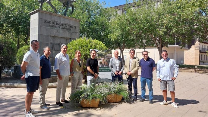 Presentación del Mercado de Flores y Mascotas.
