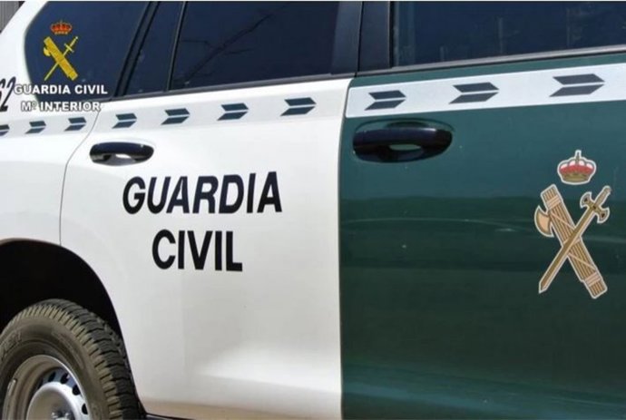 Archivo - Un vehículo de la Guardia Civil.