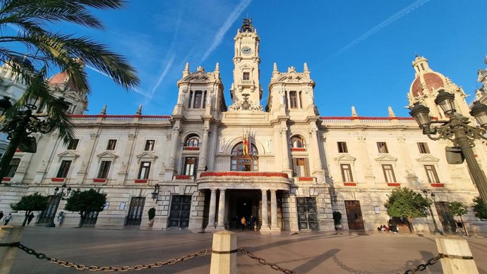 Archivo - Arxiu- Façana de l'Ajuntament de València