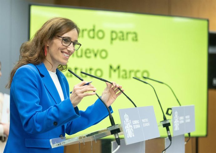 Archivo - Imagen de archivo de la ministra de Sanidad, Mónica García.