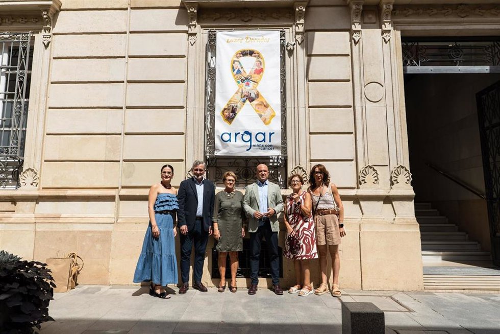 La Diputación de Almería se suma a la campaña 'Enciende la esperanza' de la Asociación Argar.