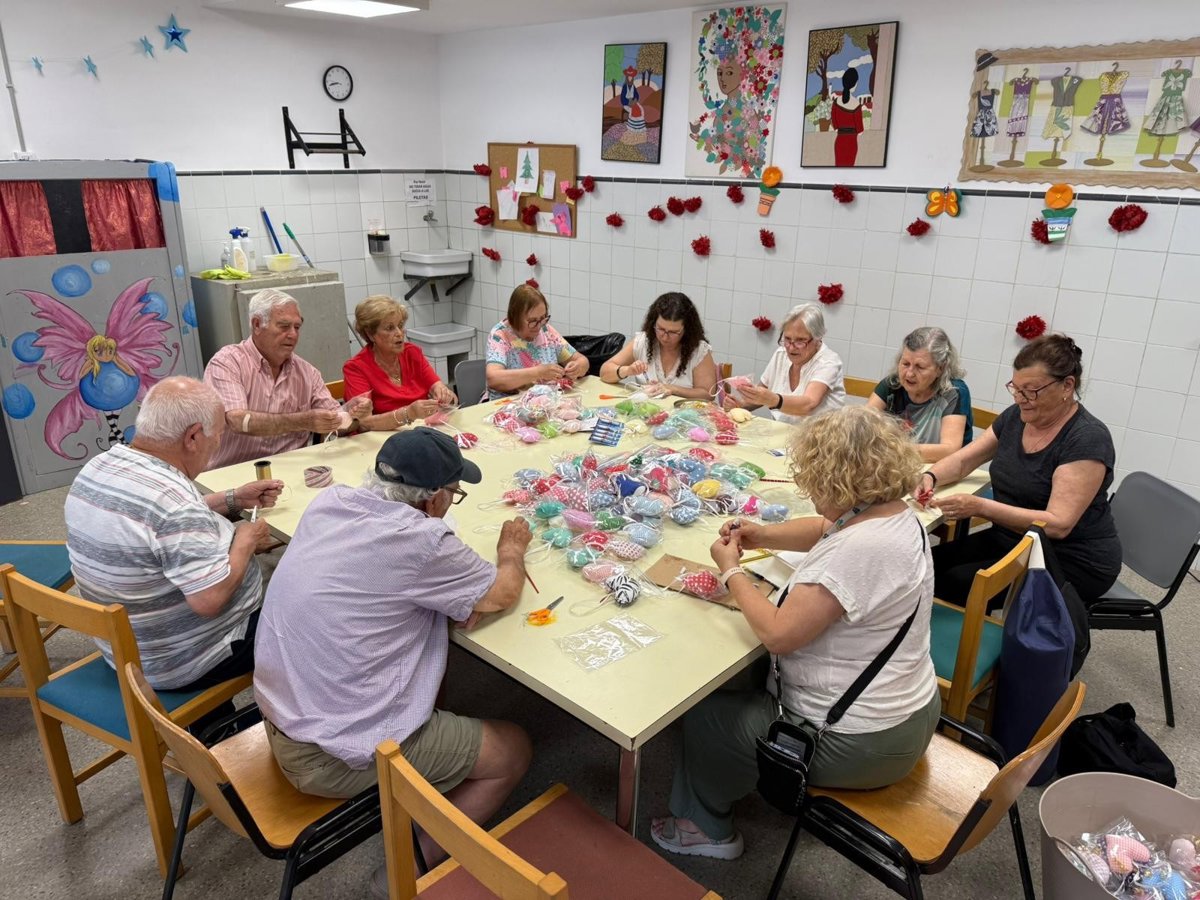 Casi 1.500 Inscritos Revitalizan Oferta Formativa en Alcalá: Éxito Comunitario en Sevilla