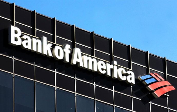Archivo - Logo de Bank of America en un edificio en EEUU.