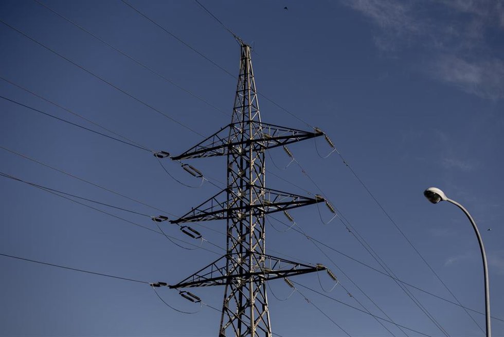 Archivo - Una torre eléctrica