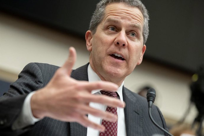 Archivo - Arquivo - 6 de janeiro de 2025: Michael Barr, vice-presidente do Federal Reserve responsável pela supervisão bancária, que anunciou sua renúncia antecipada antes da posse do presidente Donald Trump.