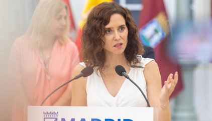 Ayuso reta a Delegación por la concentración por Ceuta en Cibeles: "No tiene narices de mandarnos a los antidisturbios"