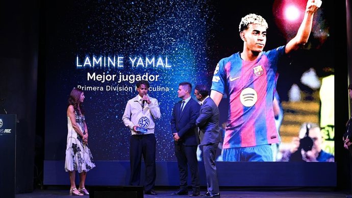 Lamine Yamal tras recibir el Premio AFE al mejor jugador de LaLiga EA Sports 26-27