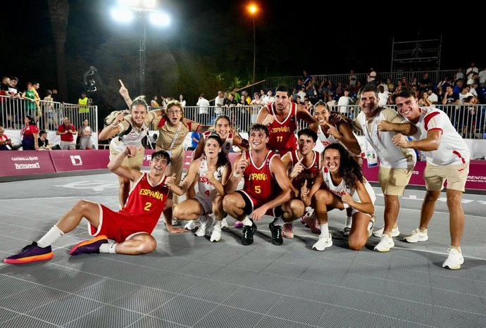Las selecciones femenina y masculina de baloncesto 3x3 en los Juegos Mediterráneos de Taranto