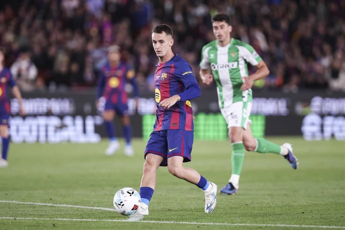 Archivo - Marc Casadó durante un partido con el FC Barcelona