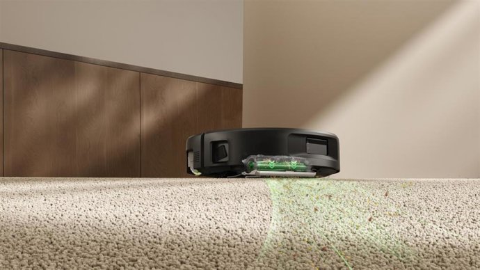 Roomba Max 875 Combo en una alfombra