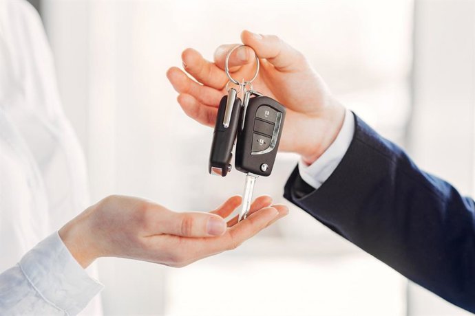 Archivo - El renting de automoción suma 254.237 operaciones hasta agosto de 2026, el 10,4% más