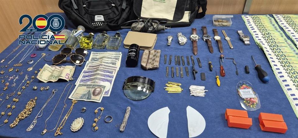 Material intervenido por la Policía