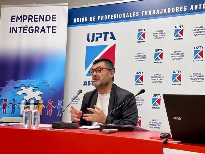 Archivo - Presidente de UPTA, Eduardo Abad, durante una rueda de prensa en Oviedo, en mayo de 2026.
