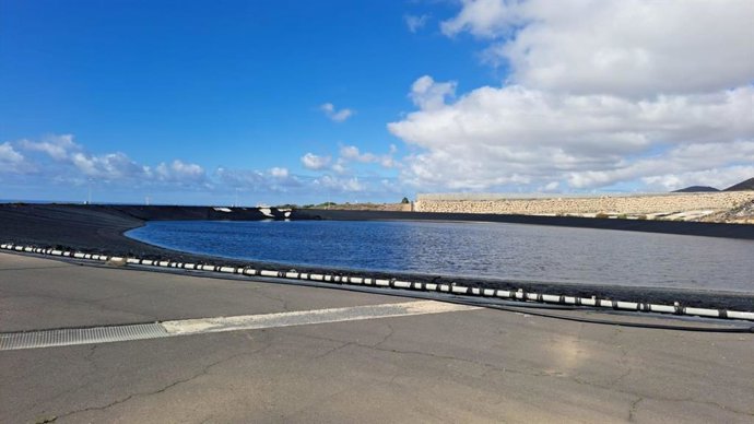 Balsa en la isla de Tenerife