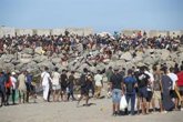 Foto: La sanidad de Ceuta registra 10.725 atenciones a migrantes en el primer mes tras la entrada masiva