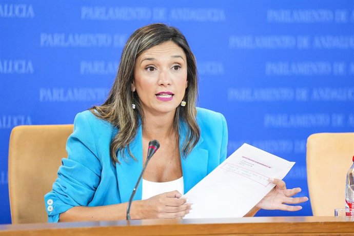 La portavoz del grupo parlamentario socialista, María Márquez, durante la ronda de ruedas de prensa de portavoces de los grupos parlamentarios en el Parlamento de Andalucía. A 2 de septiembre de 2026 en Sevilla (Andalucía, España). Los portavoces de los g