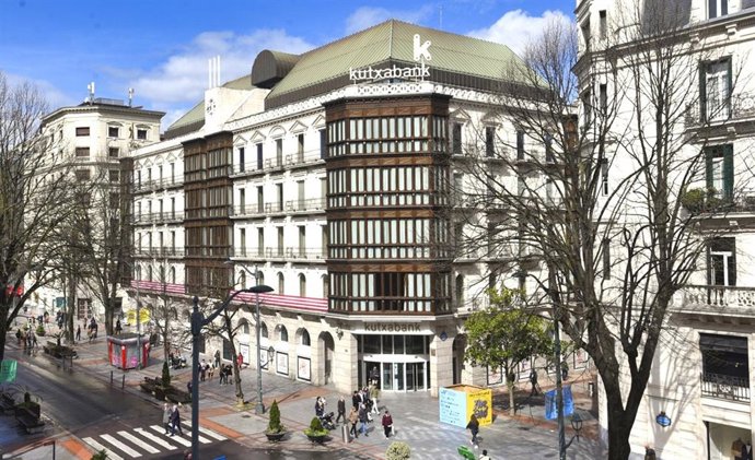Archivo - Sede de Kutxabank en Bilbao