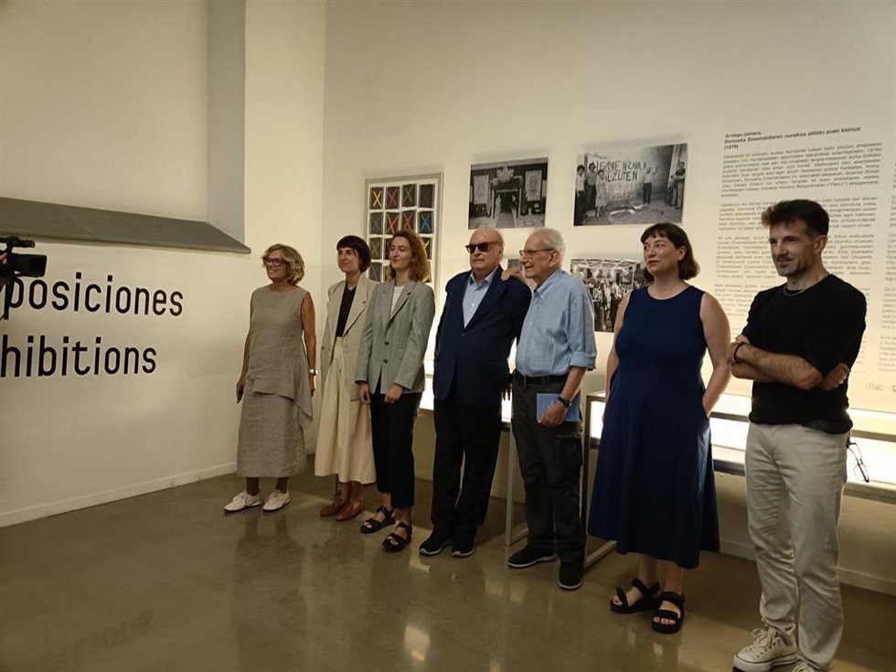 Presentación de la exposición 'Una actitud de defección. El gesto que cambió el rumbo del Festival de San Sebastián' (1976)